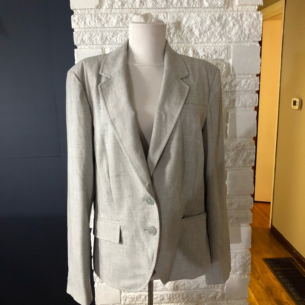 Grey blazer